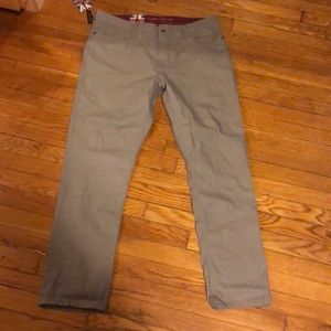 NWT Men’s 36x32 dark khaki pants